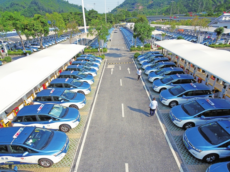 南網(wǎng)電動(dòng)汽車(chē) 跑出“新動(dòng)力”