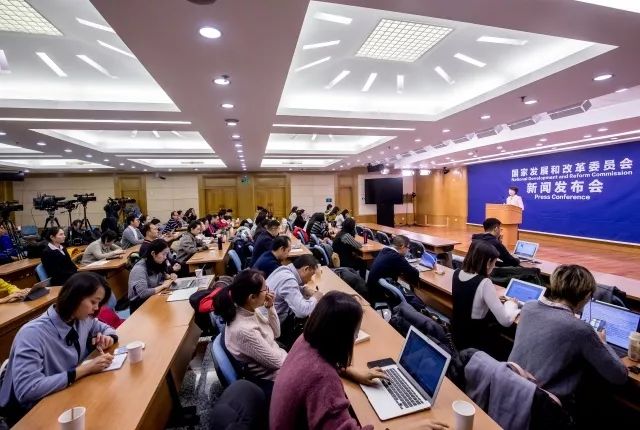 國(guó)家發(fā)改委:部分地區(qū)已具備光伏無補(bǔ)貼平價(jià)上網(wǎng)條件 國(guó)家發(fā)改委:部分地區(qū)已具備光伏無補(bǔ)貼平價(jià)上網(wǎng)條件