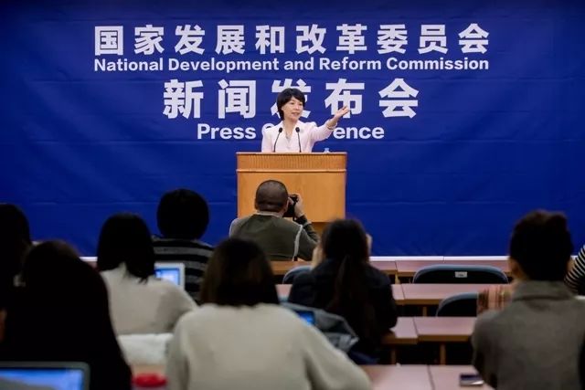 國(guó)家發(fā)改委:部分地區(qū)已具備光伏無補(bǔ)貼平價(jià)上網(wǎng)條件 國(guó)家發(fā)改委:部分地區(qū)已具備光伏無補(bǔ)貼平價(jià)上網(wǎng)條件