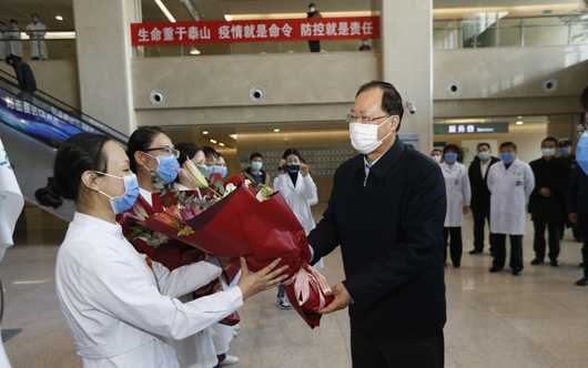 毛偉明董事長到北京電力醫(yī)院、白廣路辦公區(qū)檢查疫情防控工作并開展調(diào)研