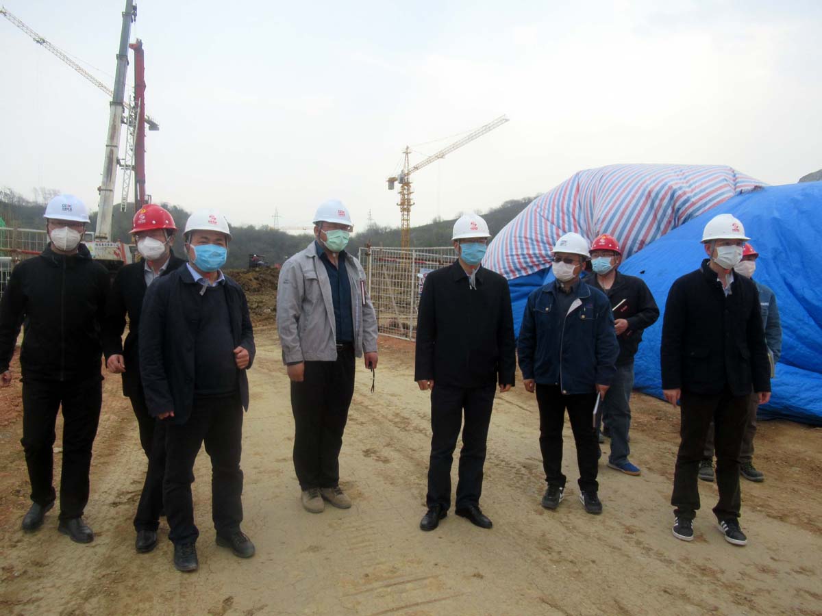 皖能環(huán)?？偨?jīng)理張為義到安徽電建一公司合肥龍泉山項(xiàng)目調(diào)研疫情防控和復(fù)工復(fù)產(chǎn)工作