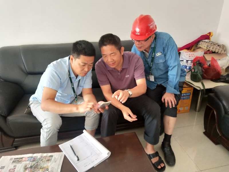 國(guó)網(wǎng)南城縣供電公司深入園區(qū)企業(yè)推廣“網(wǎng)上國(guó)網(wǎng)”APP