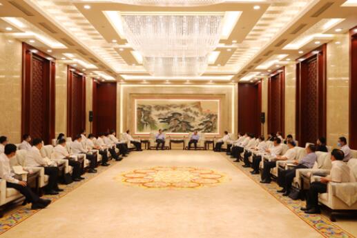 國(guó)家電網(wǎng)公司毛偉明、辛保安與山東省委書記劉家義、代省長(zhǎng)李干杰會(huì)談