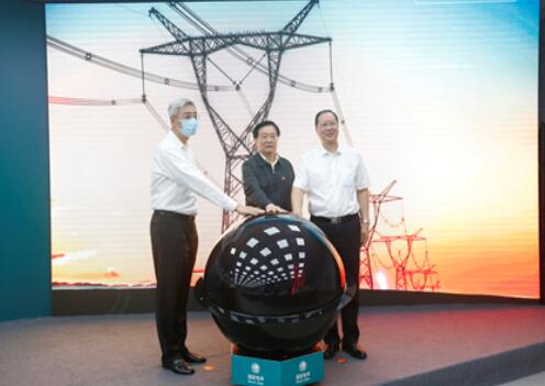 青?！幽稀?00千伏特高壓直流工程啟動送電