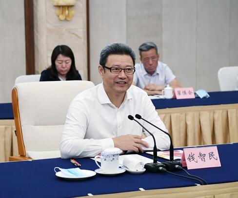 國家電投黨組書記、董事長錢智民拜會重慶市委副書記、市長唐良智