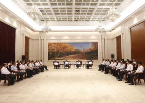 國(guó)家電網(wǎng)董事長(zhǎng)、黨組書(shū)記毛偉明拜會(huì)吉林省委書(shū)記巴音朝魯、省長(zhǎng)景俊海