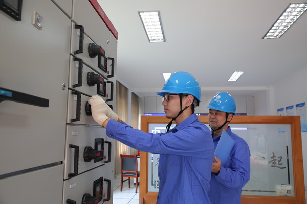 國網(wǎng)寧?？h供電公司：新型智能配電柜上線 助推用電側(cè)數(shù)字化轉(zhuǎn)型