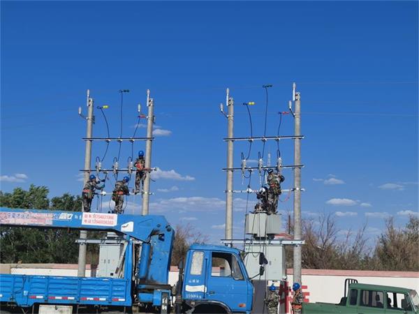 阿拉善電業(yè)局烏力吉供電分局 戍守邊防，電力護(hù)航