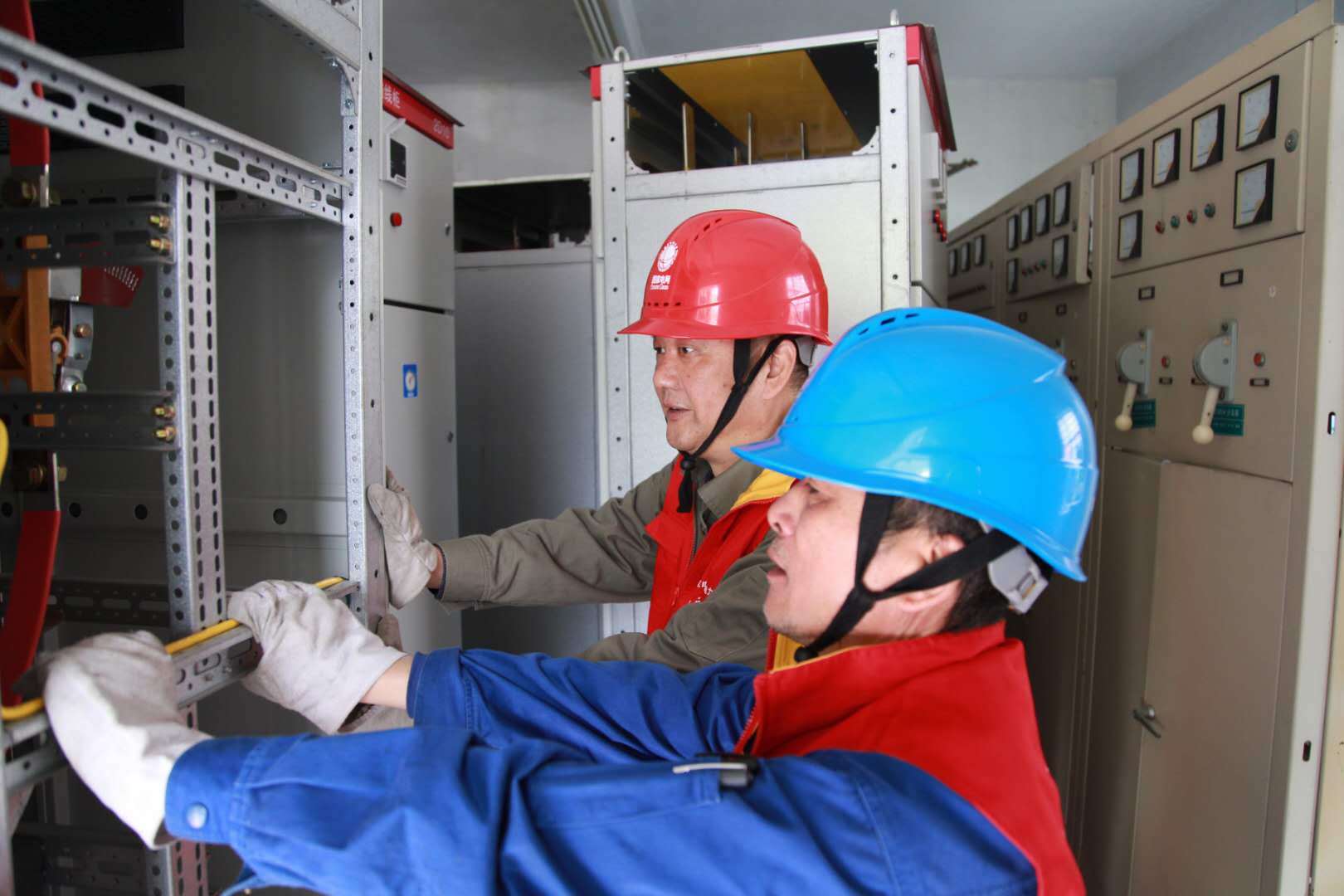 國網(wǎng)寧波市鄞州區(qū)供電公司：老舊小區(qū)煥然一新，居民幸福感顯著提高