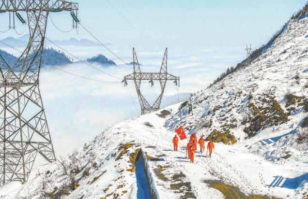 國網(wǎng)四川電力(送變電)共產(chǎn)黨員服務(wù)隊(duì):甘阿涼地區(qū)的一面旗幟