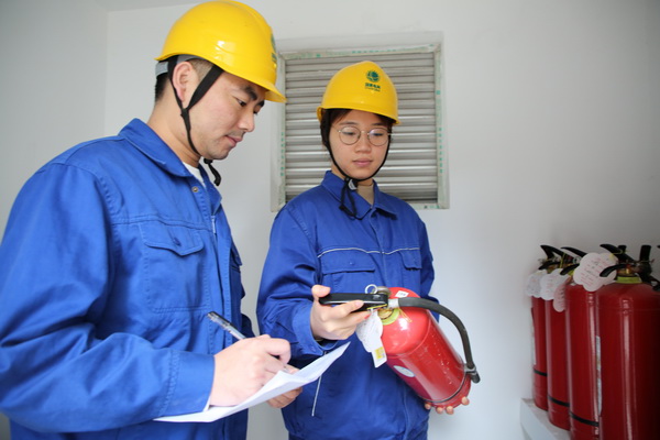 國(guó)網(wǎng)寧?？h供電公司持續(xù)深化“電網(wǎng)百日撣塵”專項(xiàng)行動(dòng)