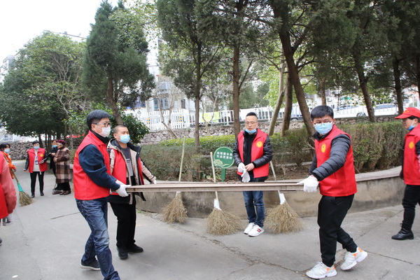 國網(wǎng)寧?？h供電公司：學(xué)雷鋒 青年在行動(dòng)