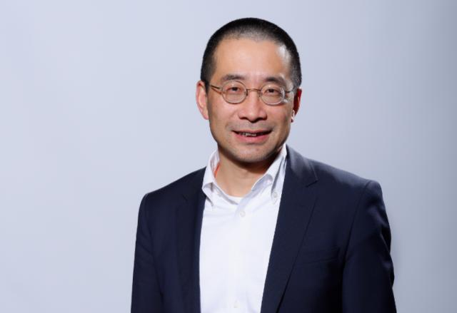 施耐德電氣全球執(zhí)行副總裁、中國區(qū)總裁尹正：提升能源效率助力實現(xiàn)碳中和