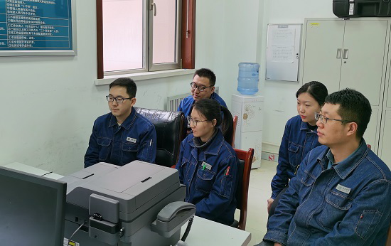 國網(wǎng)劉家峽水電廠“青工夜?！遍_講啦