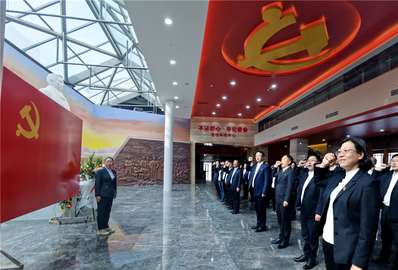 國(guó)網(wǎng)諸城市供電公司開(kāi)展“賡續(xù)紅色基因,汲取前行力量”黨史學(xué)習(xí)教育