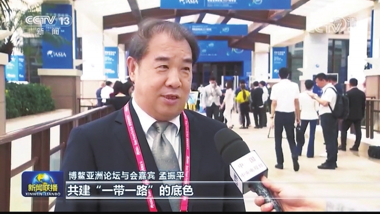 南方電網(wǎng)公司董事長(zhǎng)、黨組書(shū)記孟振平接受央視《新聞聯(lián)播》采訪