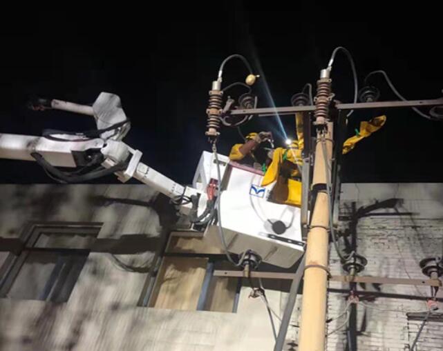 烏海電業(yè)局配電帶電作業(yè)處：11、7、23