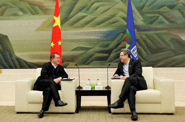 錢(qián)智民會(huì)見(jiàn)中國(guó)燃?xì)舛戮种飨?、總裁劉明輝