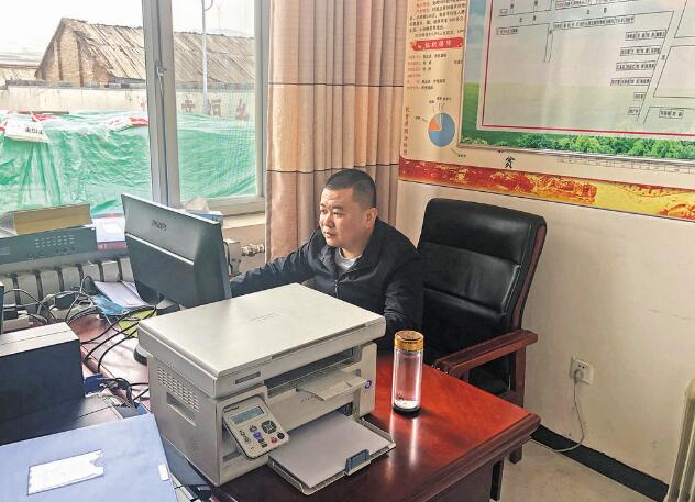駐村書記王維：“村民需要啥，我們就干啥”