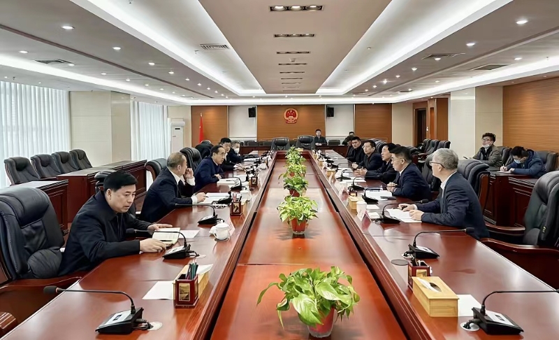 中國能建黨委副書記、總經(jīng)理孫洪水與丹東市市長郝建軍會談