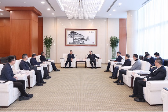 鄧建玲會見福建省政協(xié)副主席、漳州市委書記張國旺