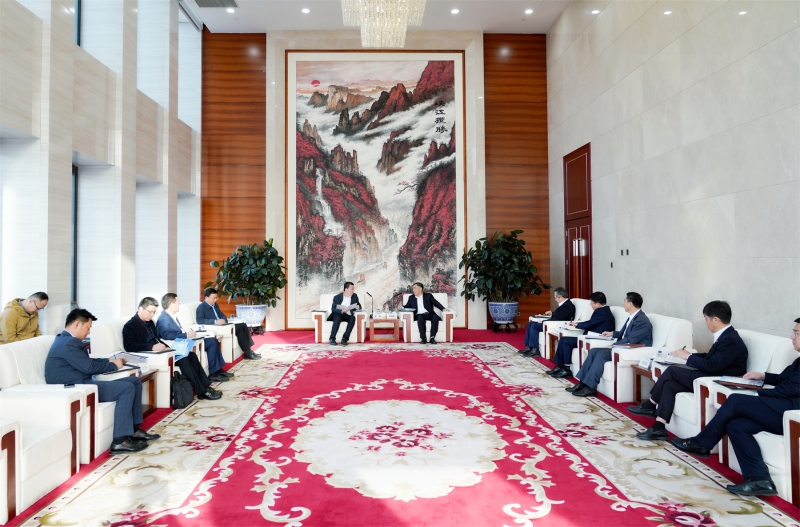 中國(guó)能建黨委書記、董事長(zhǎng)宋海良與臨沂市委書記任剛座談