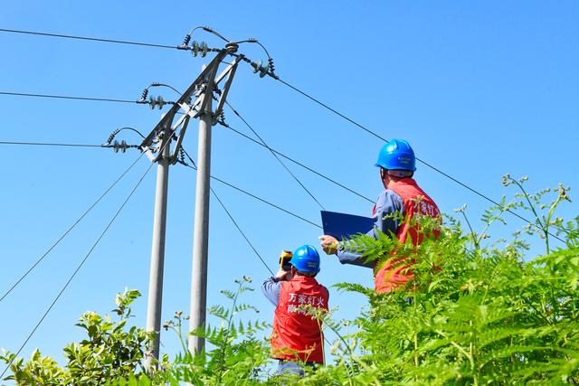 貴州錦屏供電局線(xiàn)路“量體溫” 供電有保障