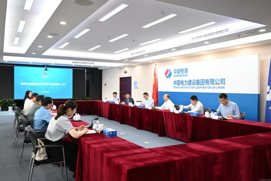 中國電建黨委常委、副總經理徐鵬程與漳龍集團黨委書記、董事長吳子毅會談