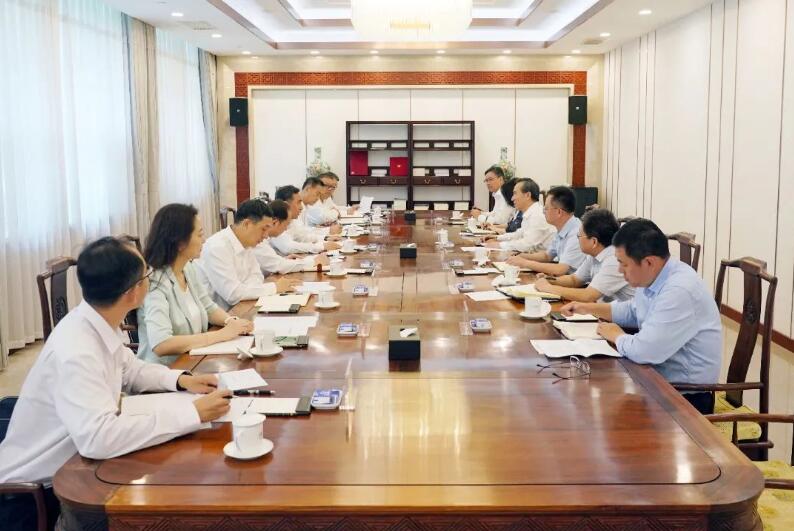 中國能建黨委書記、董事長宋海良與中國貿(mào)促會會長任鴻斌會談