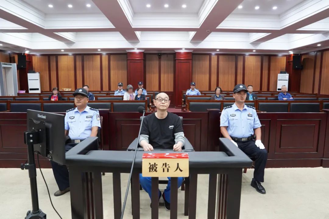 貴州電網(wǎng)有限責(zé)任公司原黨委委員、工會主席張帆受賄案一審宣判