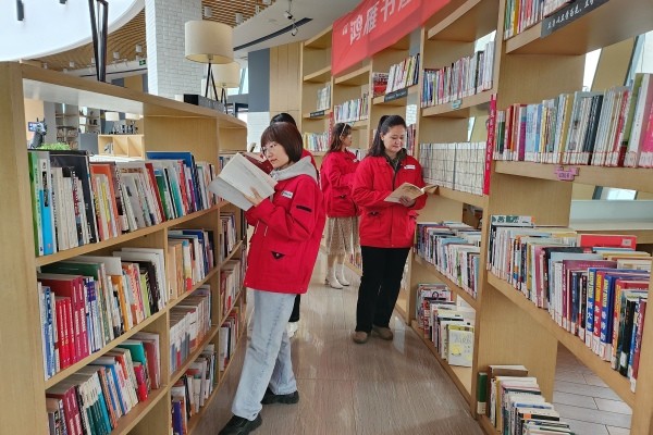 烏海供電公司聯(lián)合黨支部：開展“中華民族一家親，同心共筑中國夢”全民閱讀活動