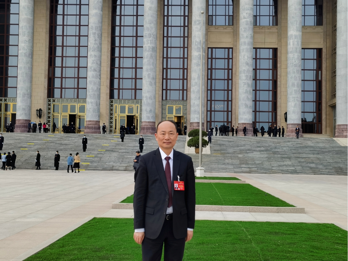 【兩會好聲音】全國人大代表，中石化鎮(zhèn)海煉化董事長、黨委書記莫鼎革：踐行“雙碳”戰(zhàn)略，發(fā)展可持續(xù)航空燃料