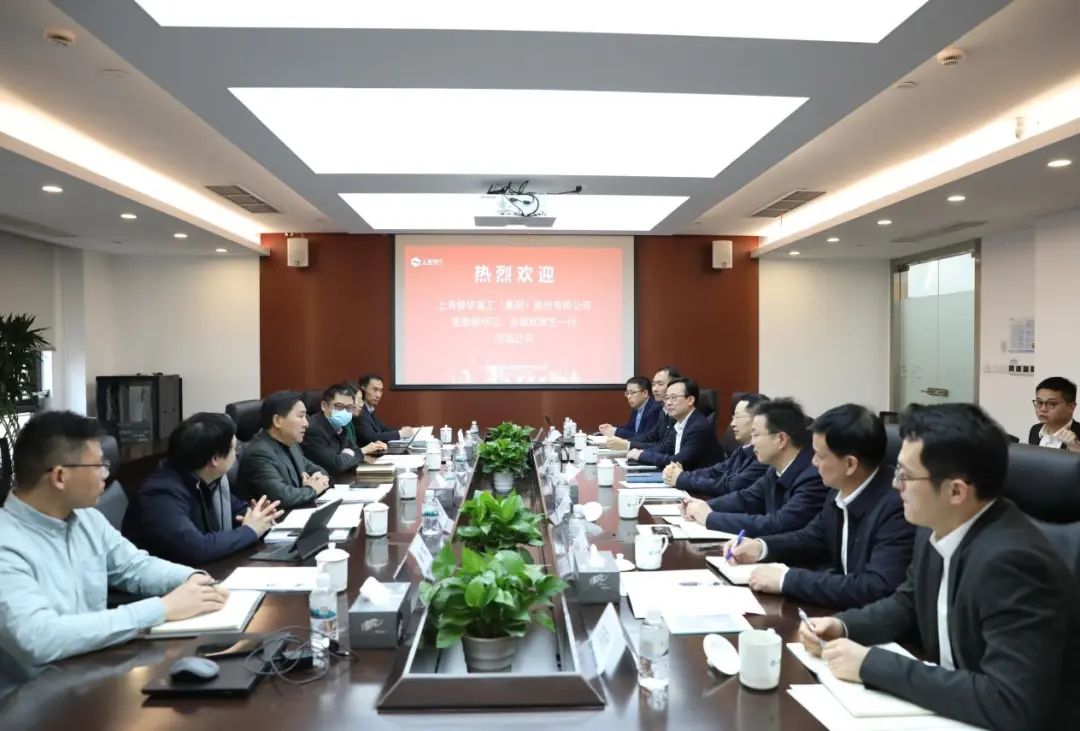 上海振華重工黨委副書記、總裁歐輝生拜會電氣風(fēng)電黨委書記、董事長喬銀平