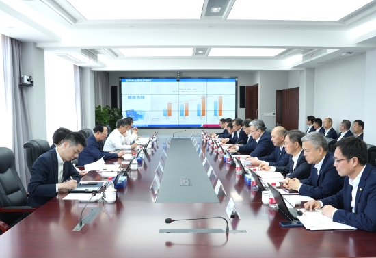 中國(guó)電建黨委書記、董事長(zhǎng)丁焰章赴上海片區(qū)子企業(yè)調(diào)研指導(dǎo)工作