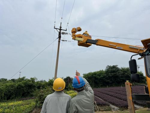 農(nóng)網(wǎng)線路改造完工，居民夏日用電不愁