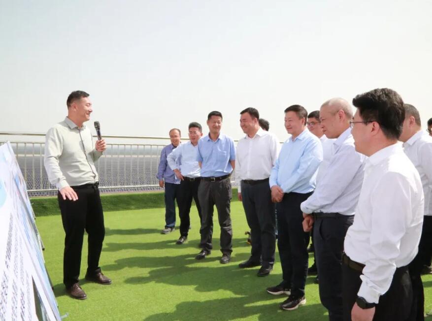 中國廣核集團黨委書記、董事長楊長利赴新疆調(diào)研新能源業(yè)務(wù)發(fā)展情況