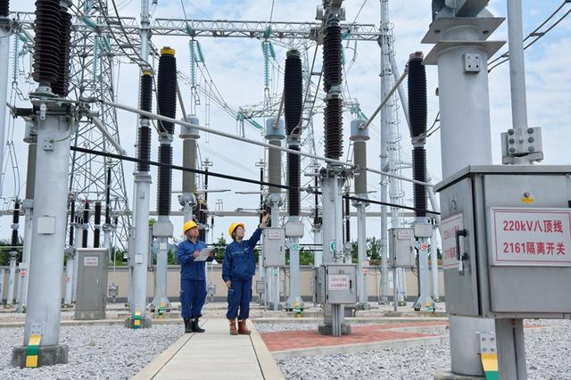 貴州安順供電局220千伏八頂線投運(yùn)