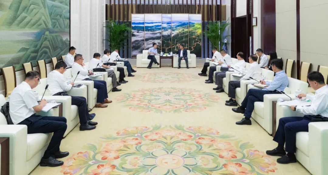 國家電投黨組書記、董事長劉明勝會(huì)見上海電氣黨委書記、董事長吳磊