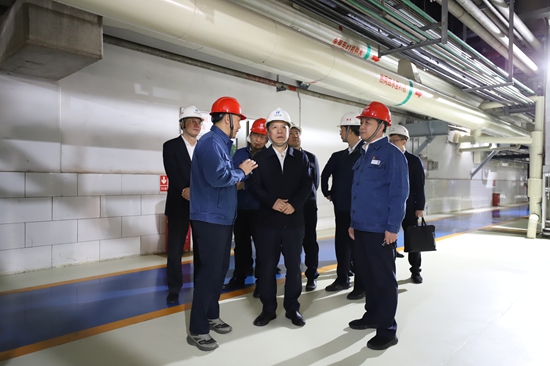 華能集團(tuán)總經(jīng)理張文峰到華能青島港務(wù)、青島熱電調(diào)研