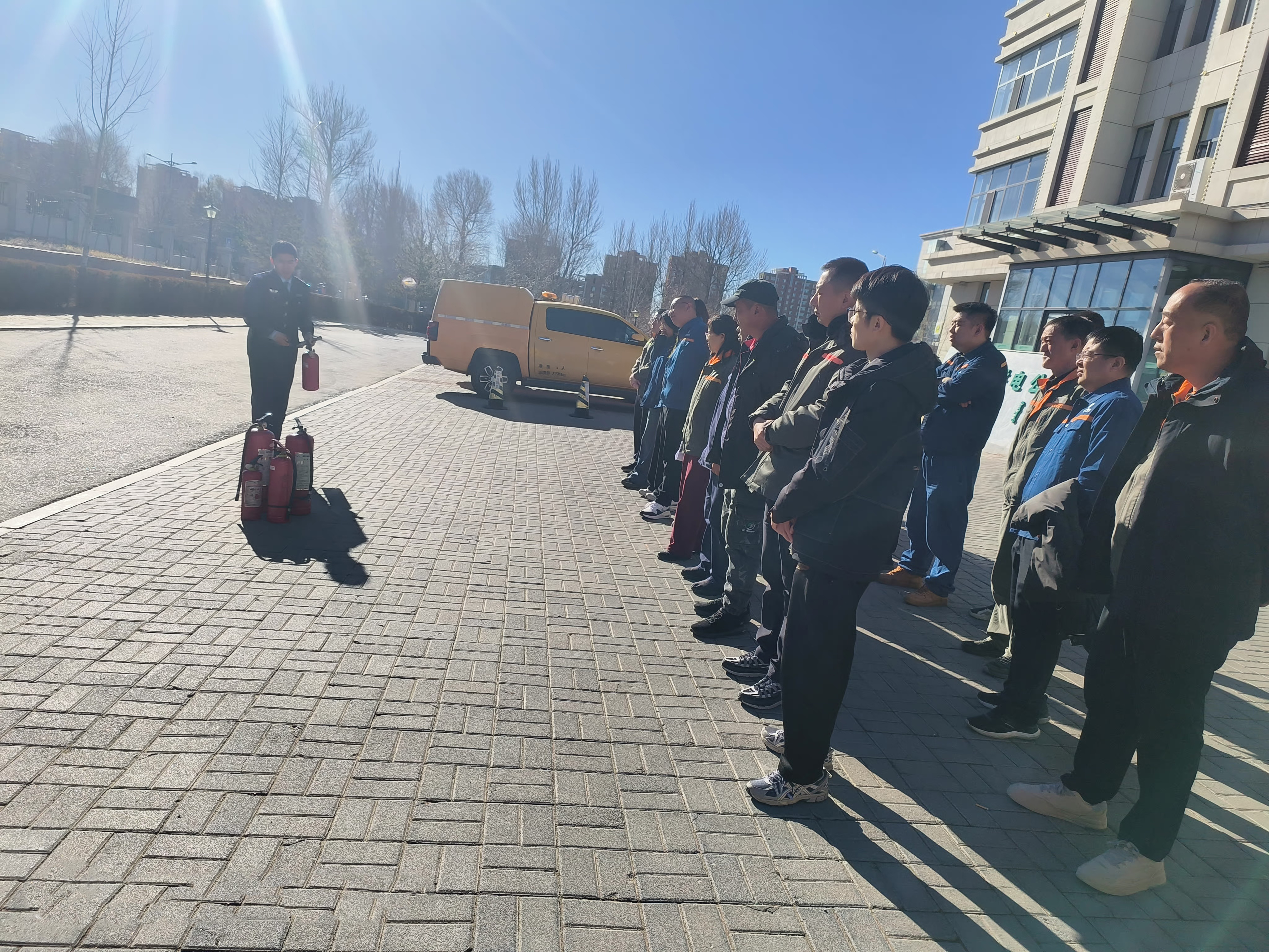康巴什供電公司開展消防演練，筑牢安全防火墻