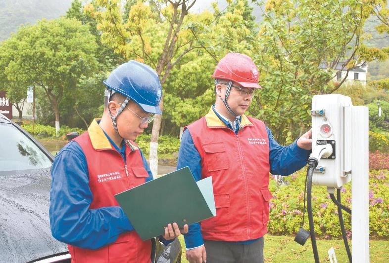 陳鳴：“空心村”變“開心村”，供電服務(wù)總相伴