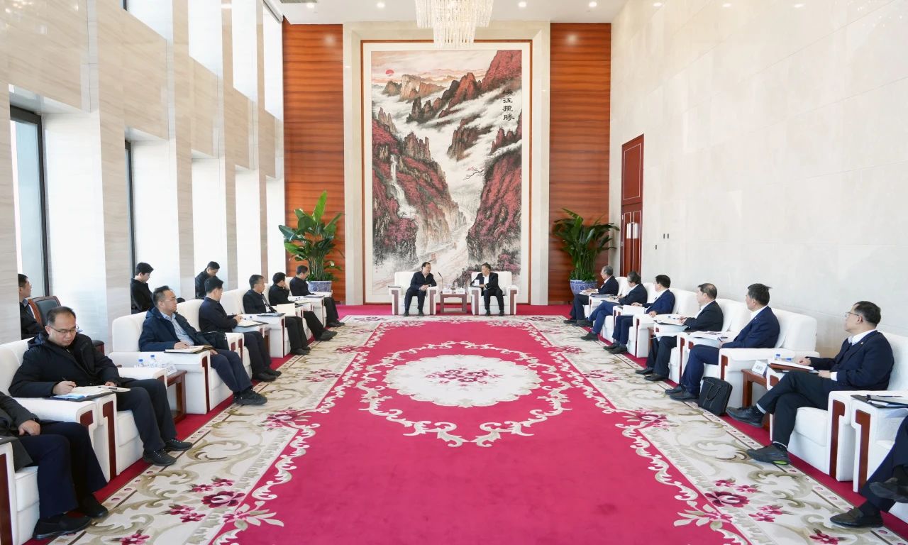 中國能建董事長宋海良、總經(jīng)理倪真與中國南水北調(diào)集團董事長汪安南、總經(jīng)理孫志禹會談