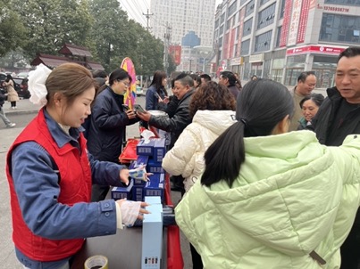 貴州遵義正安供電局：供電送祝福，情暖返鄉(xiāng)路