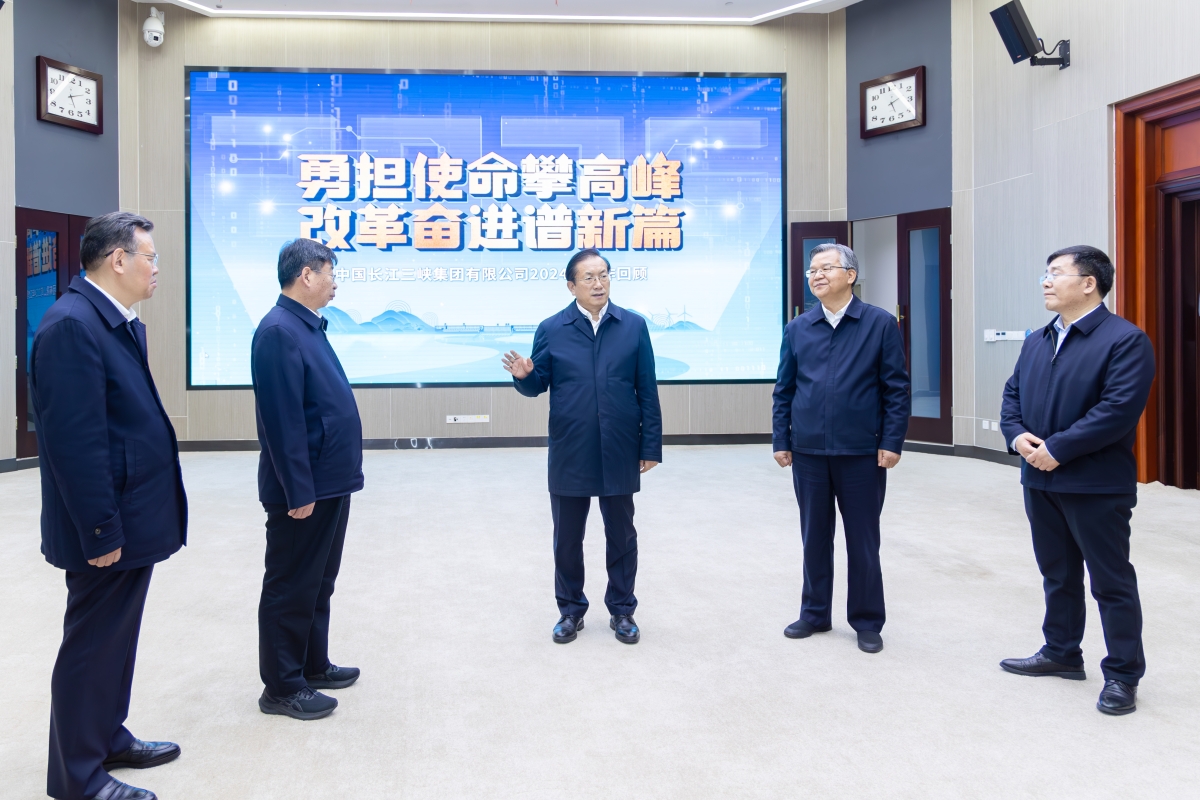 湖北省委書(shū)記王忠林、省長(zhǎng)李殿勛走訪慰問(wèn)三峽集團(tuán)