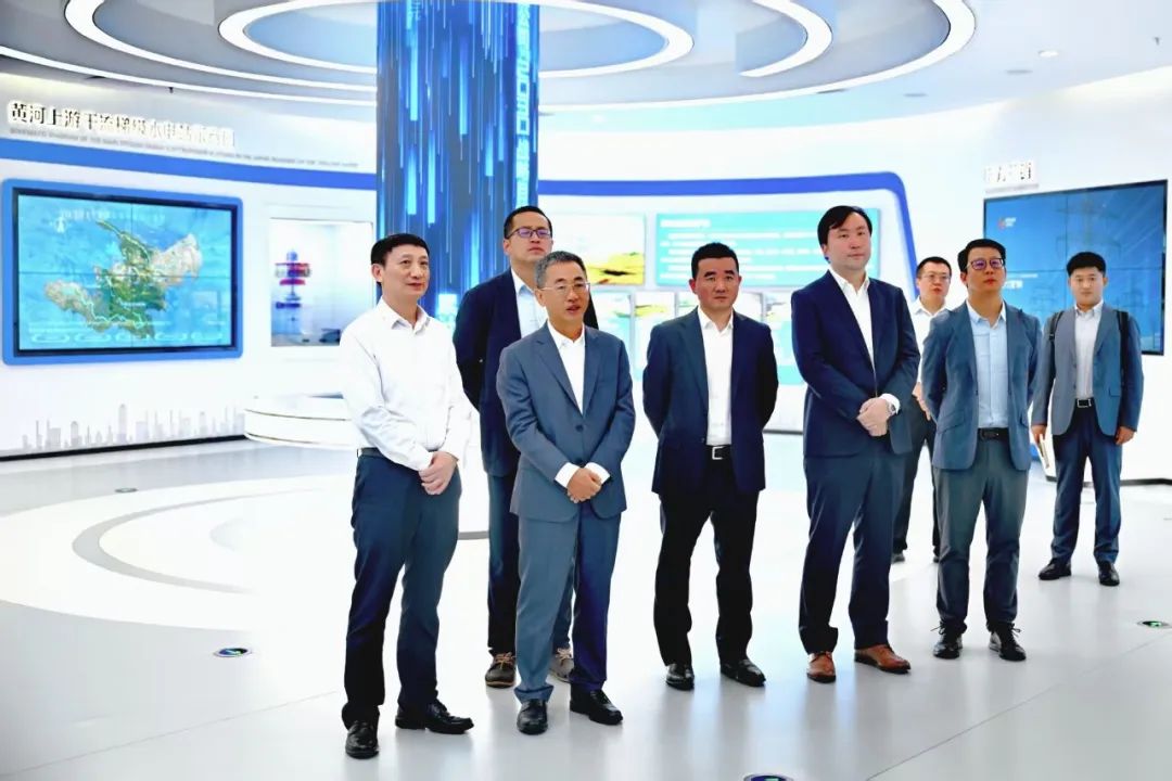 黃河公司黨委書記、董事長姚小彥會見華為董事、華為數(shù)字能源總裁侯金龍